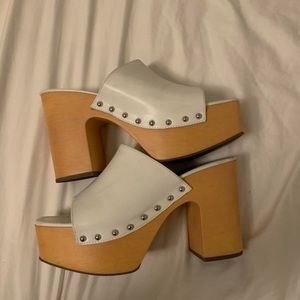Size 9 Madden Girl platforms